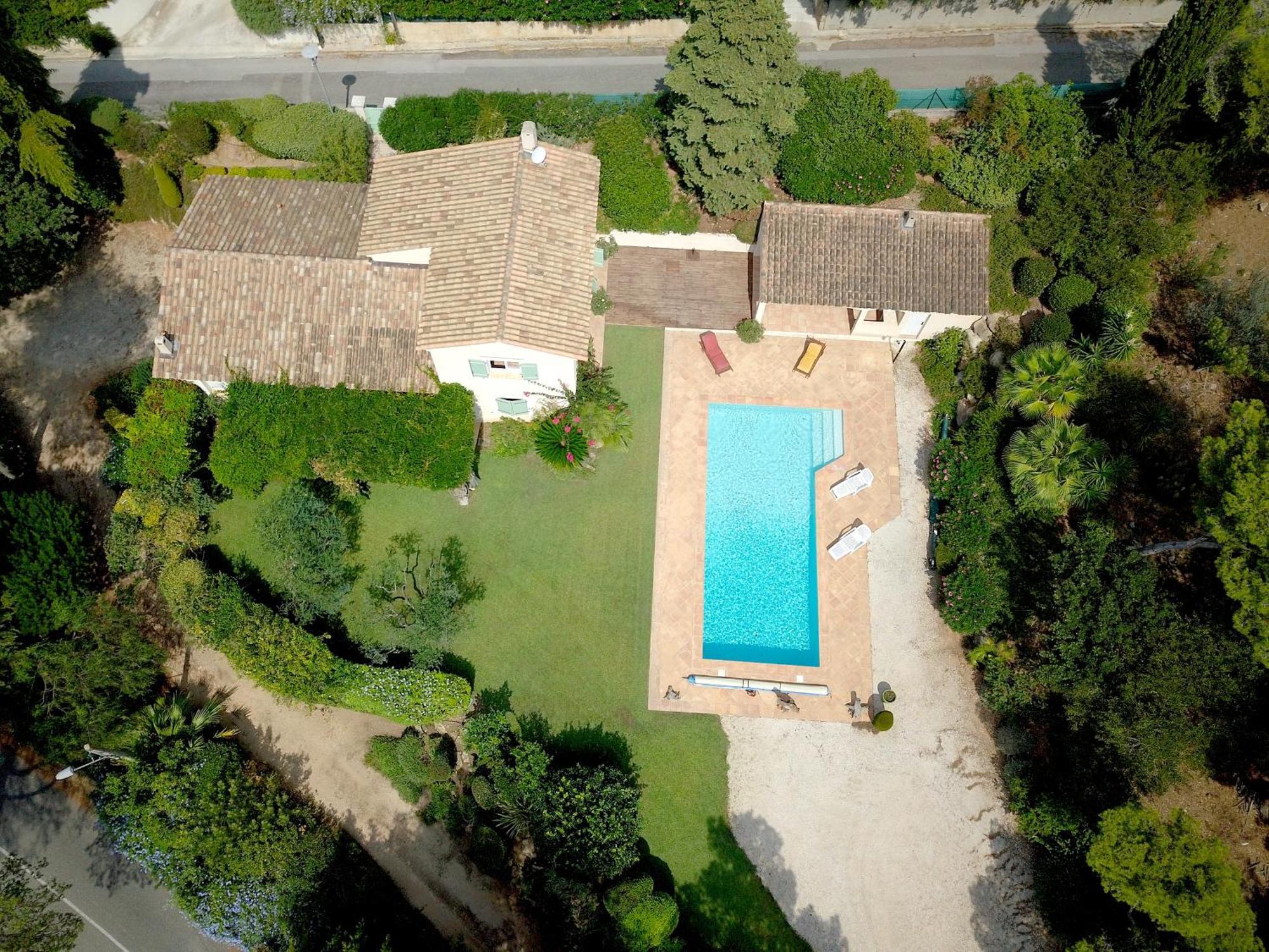 La Californienne Villa Carqueiranne Exterior photo